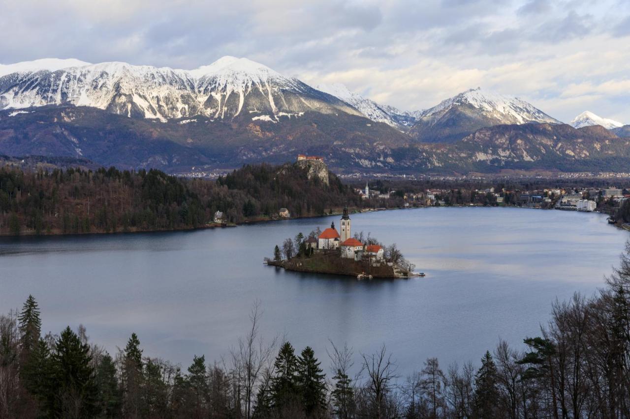 Apartment Mavrica Bled, Quiet Location, With A View Of The Lake Buitenkant foto